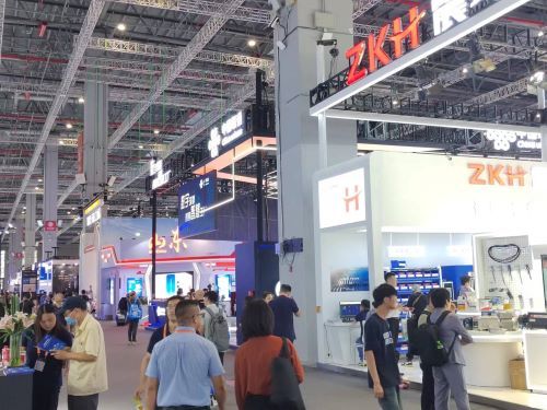 (展会现场 记者 姜煜 摄) (展会现场 记者 姜煜 摄)